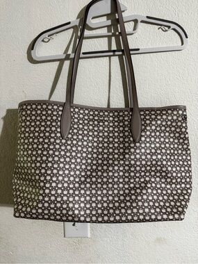 kate spade Brown and Cream Patterned Tote and matching wallet.